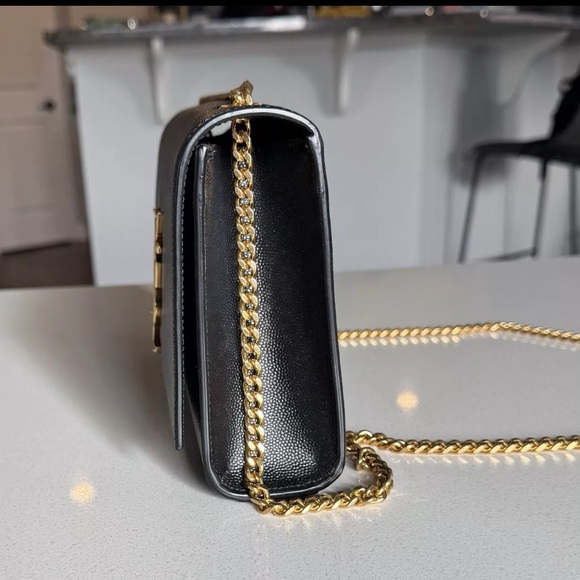 Saint Laurent YSL Black KATE MEDIUM IN GRAIN DE POUDRE EMBOSSED LEATHER Handbag - Picture 6 of 14